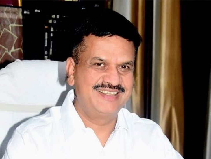 District Magistrate appealed for maximum production of Napier grass