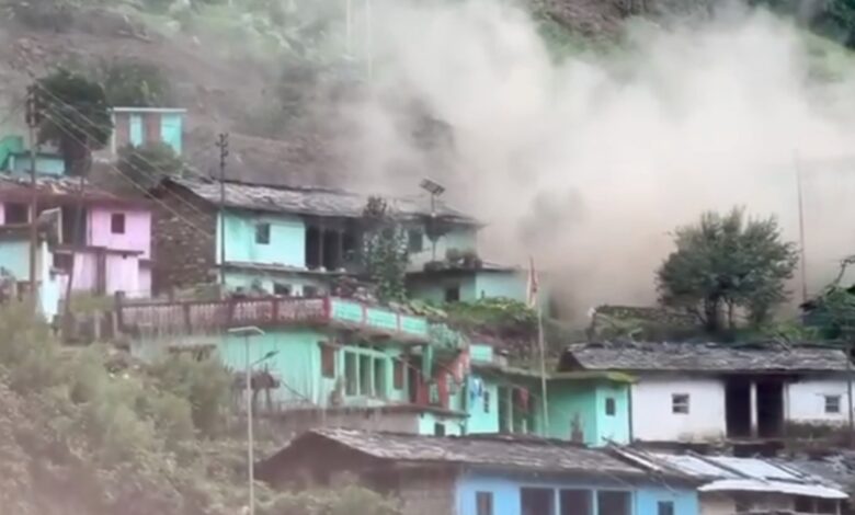 उत्तराखंड के बाल गंगा और बूढ़ा केदार में लैंडस्लाइड से गांव हो गया तबाह