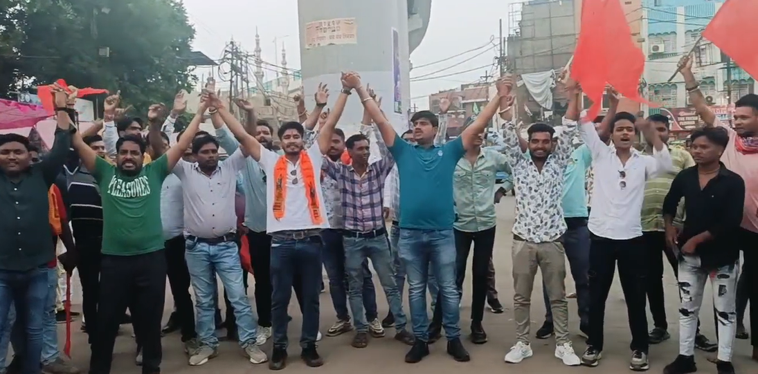 कटनी में बजरंगियों ने करा चक्का जाम
