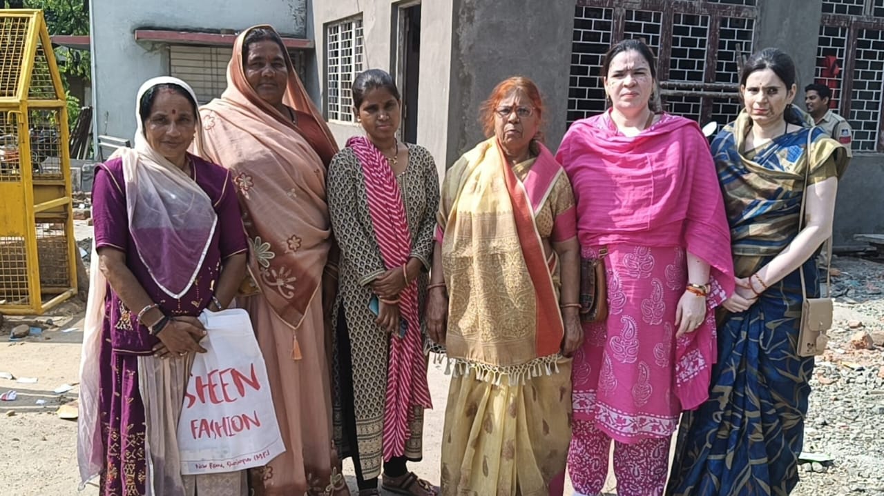 राहुल गांधी के खिलाफ भाजपा के मंत्री द्वारा दिए गए बयान को लेकर शाजापुर कोतवाली थाने पर महिला कांग्रेस ने सौंपा ज्ञापन