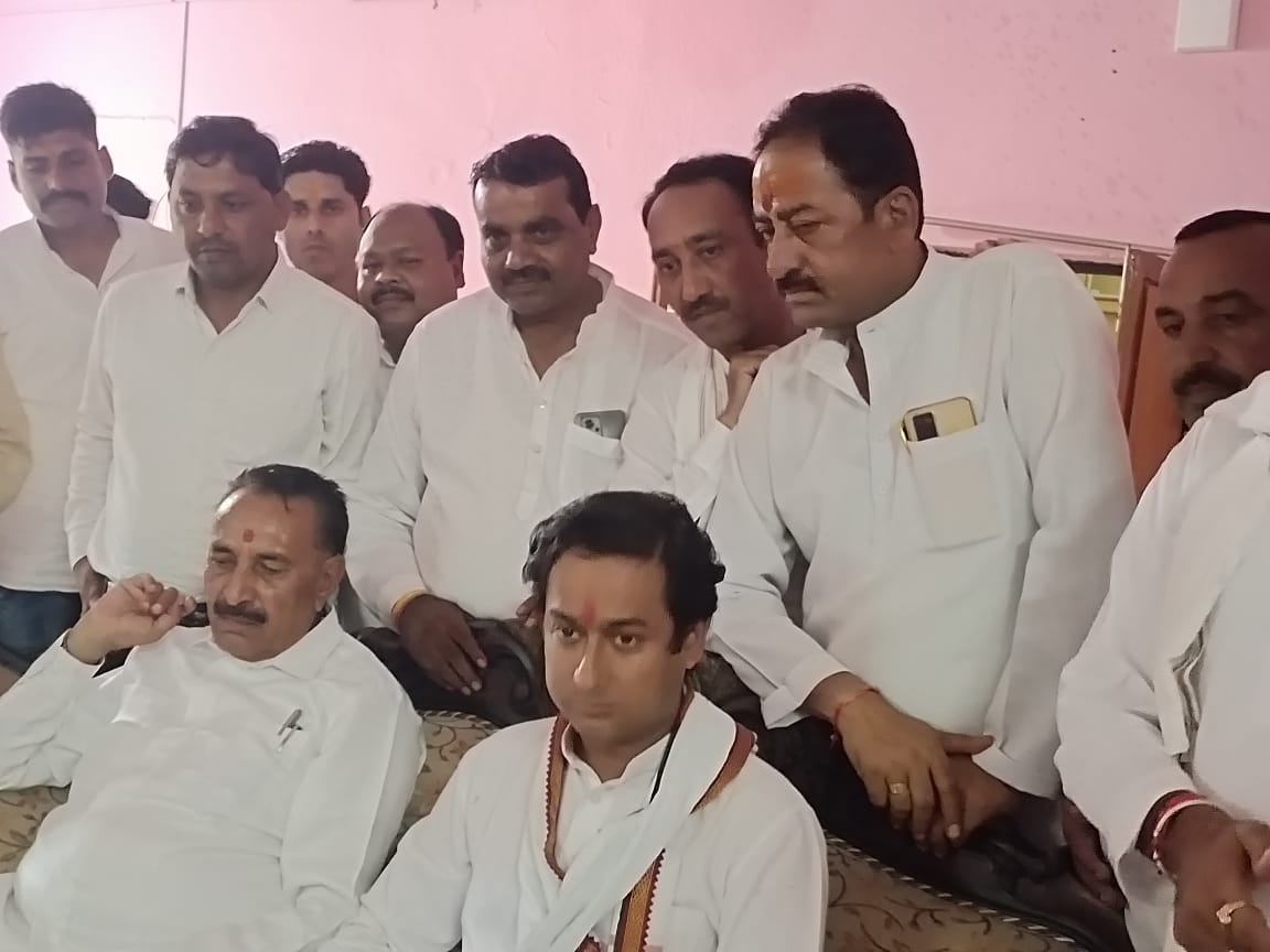 आदरणीय श्री जयवर्धन सिंह जी का शाजापुर विधानसभा प्रवास के दौरान सारंगपुर फैक्ट्री में भव्य स्वागत