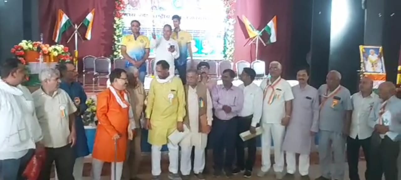 मध्य प्रदेश इंटक की कार्यकारिणी बैठक हुई संपन्न