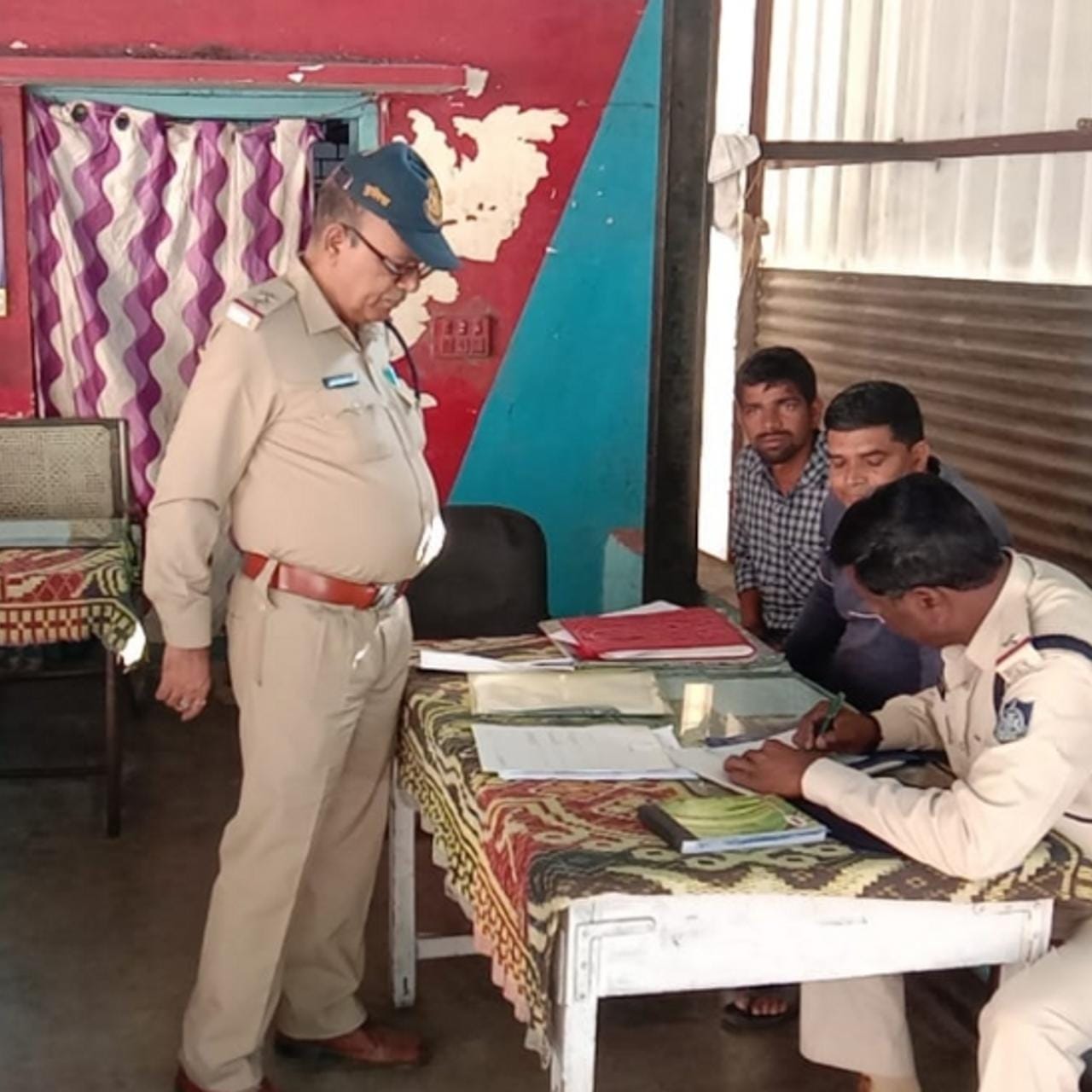 15 साल की छात्रा ने पी लिया कीटनाशक