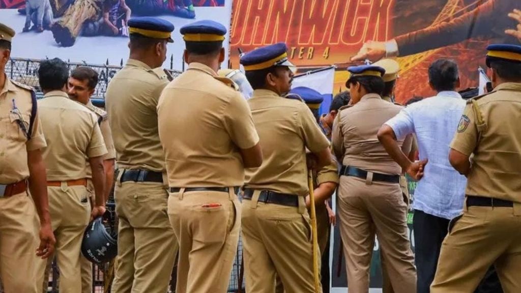 छठ पूजा के दौरान ड्यूटी से गायब 50 पुलिसकर्मियों पर एक्शन