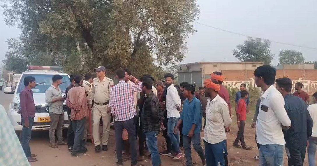 कटनी जिले के बड़वारा में रेत कंपनी और ग्रामीणों के बीच विवाद