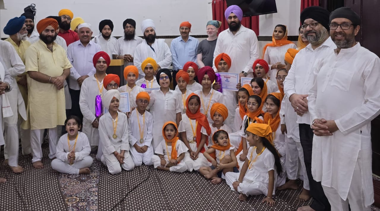 40 children were honored at the conclusion of the seven-day Gurmat Sikhlai camp