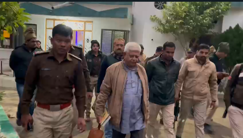 दमोह पूर्व मंत्री राजा पटेरिया को पन्ना पुलिस ने हटा पहुंचकर सुबह घर से किया गिरफ्तार