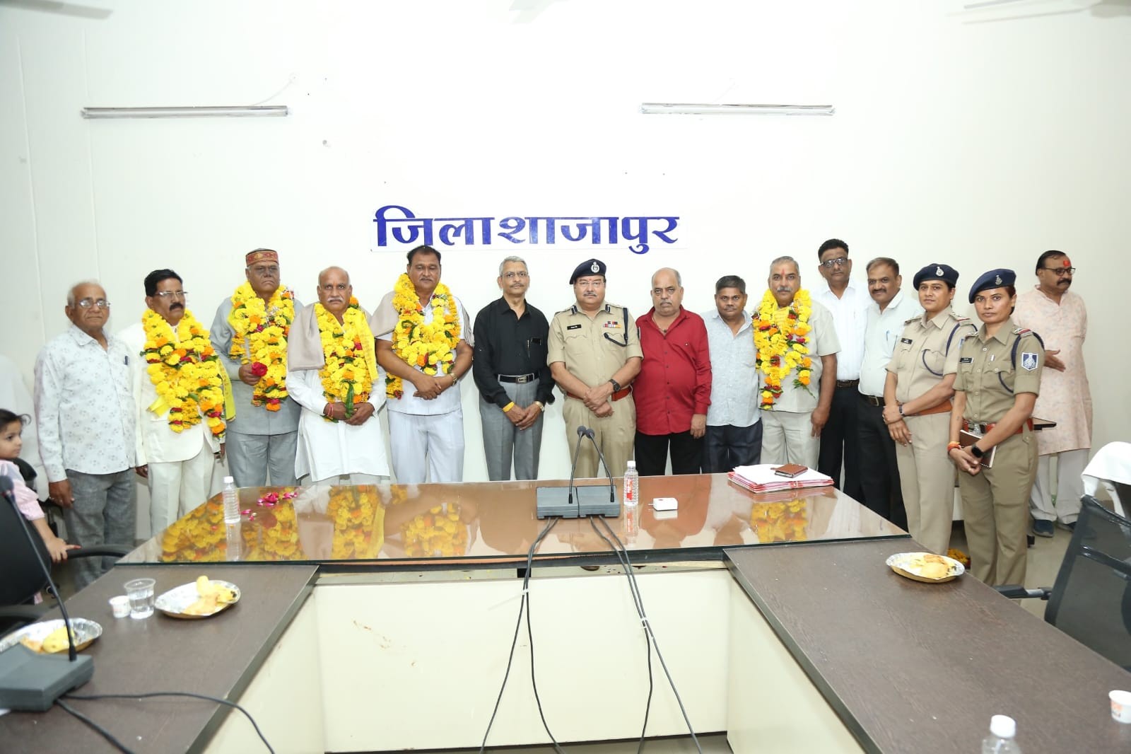 पांच पुलिस अधिकारी हुए सेवानिवृत्त