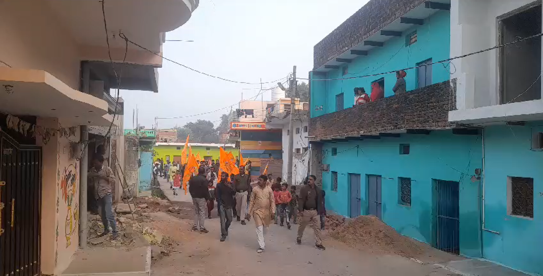 श्री राम जन्मभूमि मंदिर अयोध्या से आए अक्षत कलश की नगर अमानगंज में निकली शोभायात्रा