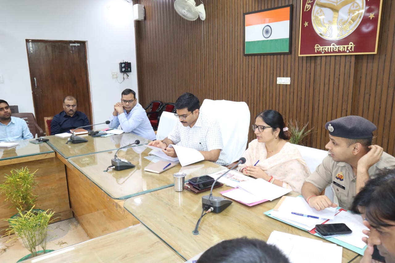 डीएम मनीष बंसल ने की मेला गुघाल की तैयारियों की समीक्षा