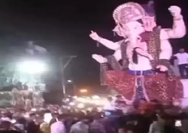 Major accident in Ganesh installation procession in Gwalior