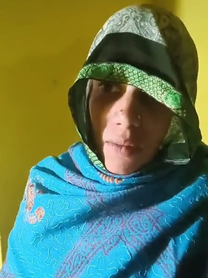 पूर्व भाजपा मन्डल अध्यक्ष व सोसायटी अध्यक्ष जनार्दन शुक्ला ने अपने सरपंच पुत्र बहु को ग़रीबी रेखा में शामिल कर आंगनवाडी में करवाया भर्ती