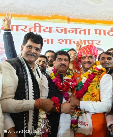 He took charge as District President by paying obeisance at BJP office