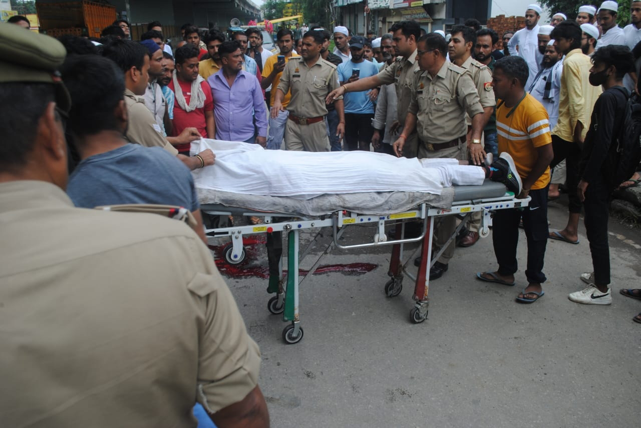 बस की चपेट में आने से बाइक सवार युवक की हुई दर्दनाक मौत