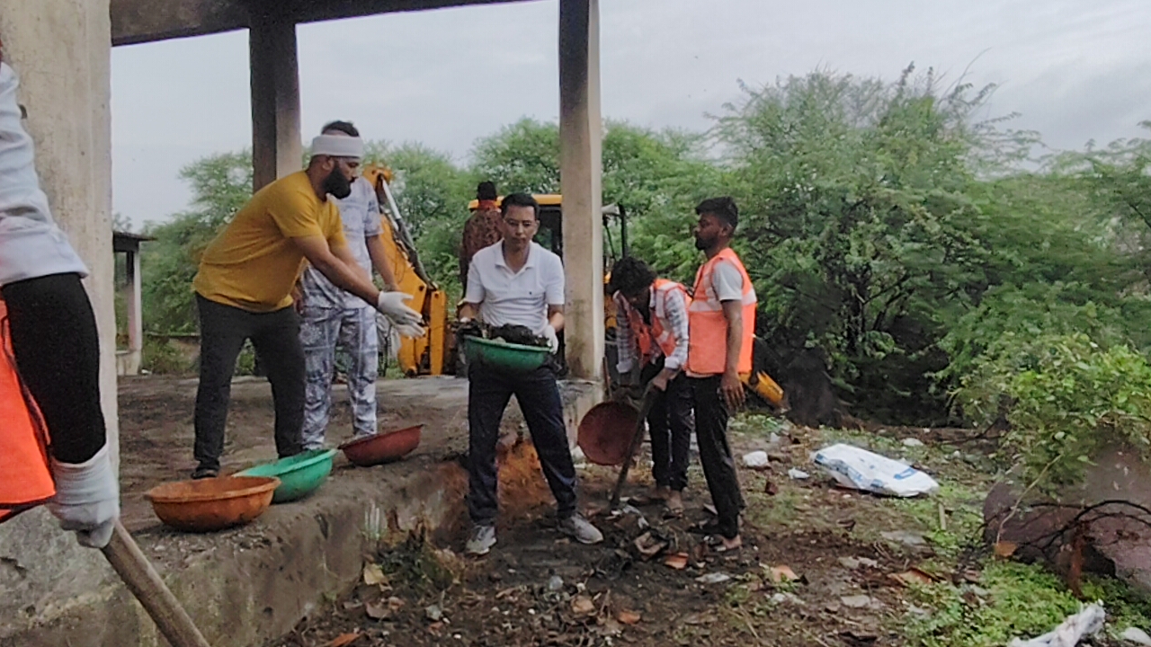 कलेक्टर  ने सफाई अभियान में भाग लेने वाले सभी नागरिकों का किया आभार व्यक्त