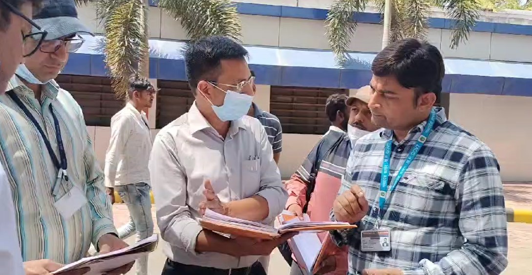 कलेक्टर सुधीर कुमार कोचर ने लिया जिला चिकित्सालय का आकस्मिक जायजा