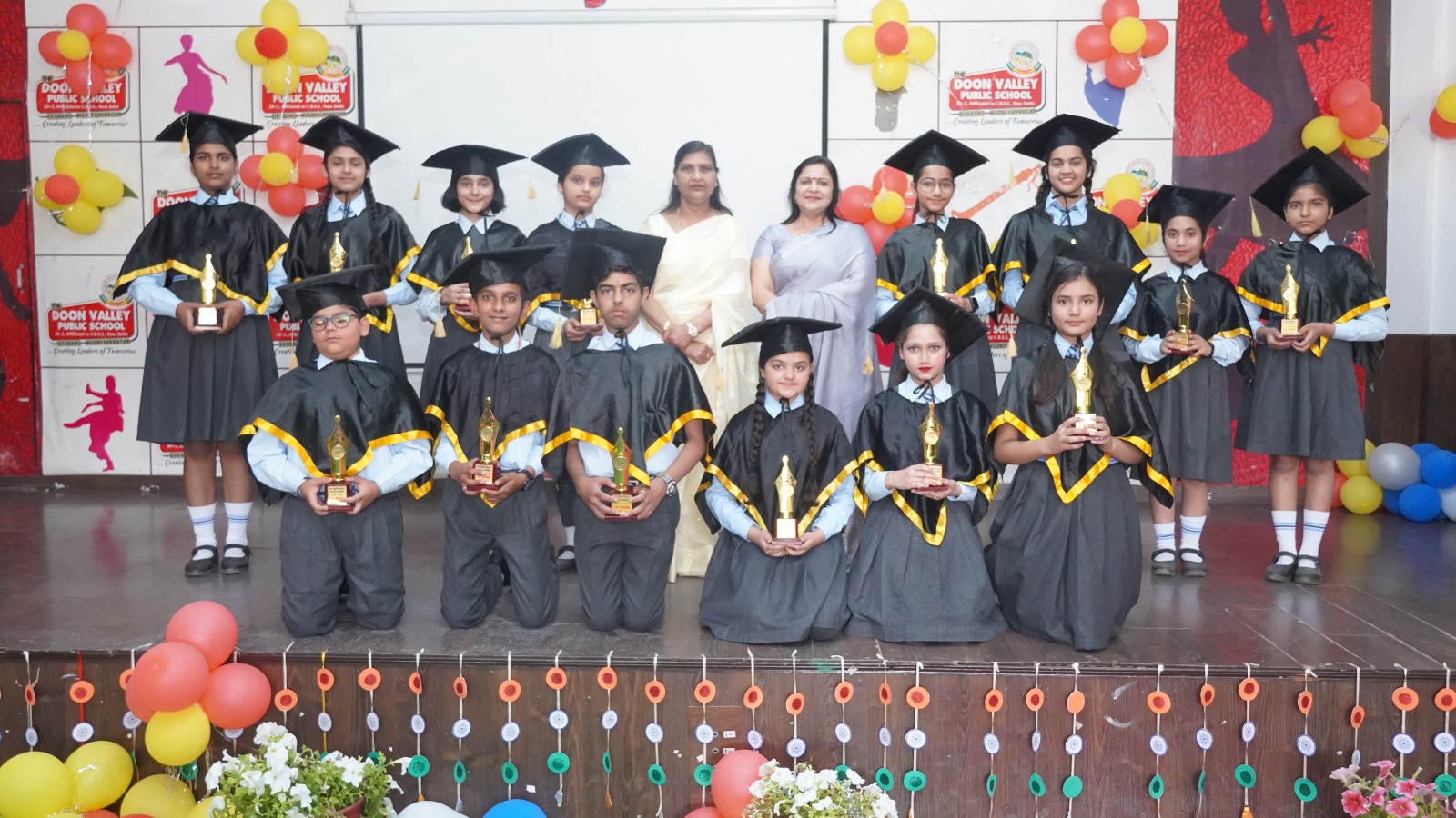 देवबंद में दून वैली पब्लिक स्कूल में टेलेन्ट डे पर मेधावी छात्र हुये पुरस्कृत