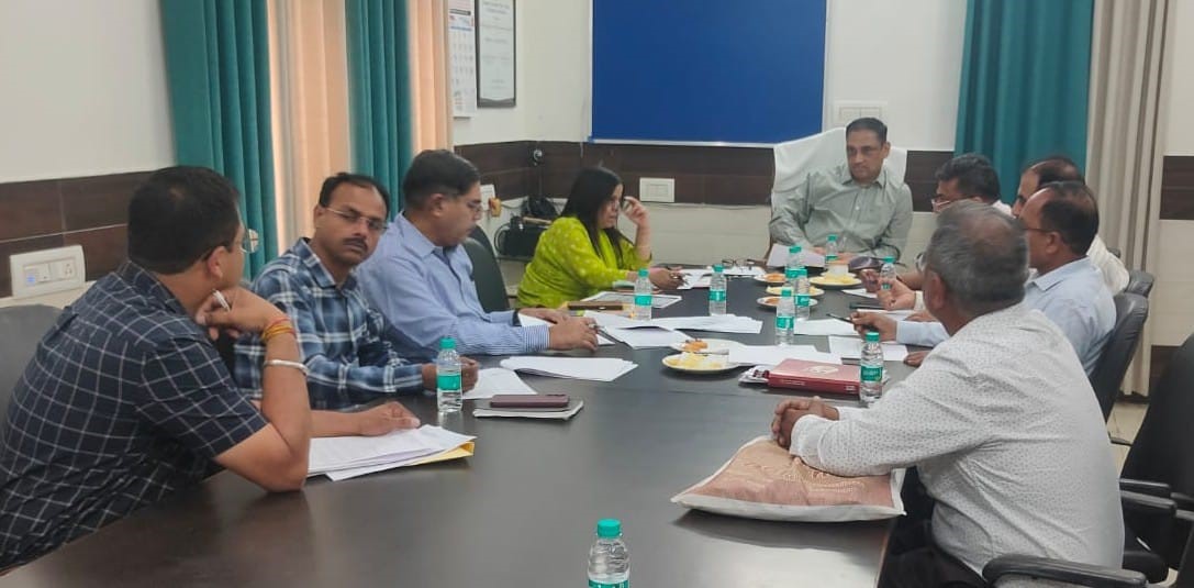 मण्डलायुक्त की अध्यक्षता में हुई सूक्ष्म एवं लघु उद्यम फैसिलीटेशन काउन्सिल की बैठक