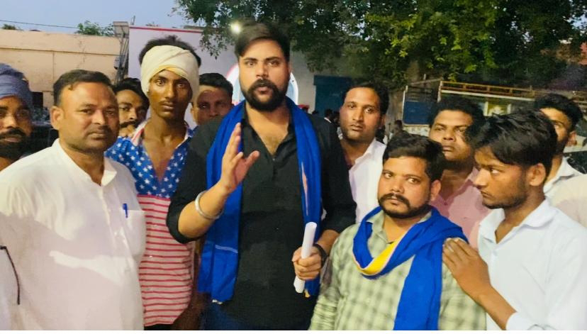 भरी पंचायत में युवक से लगवाई उठक-बैठक, घटना की वीडियो सोशल मीडिया पर की वायरल  