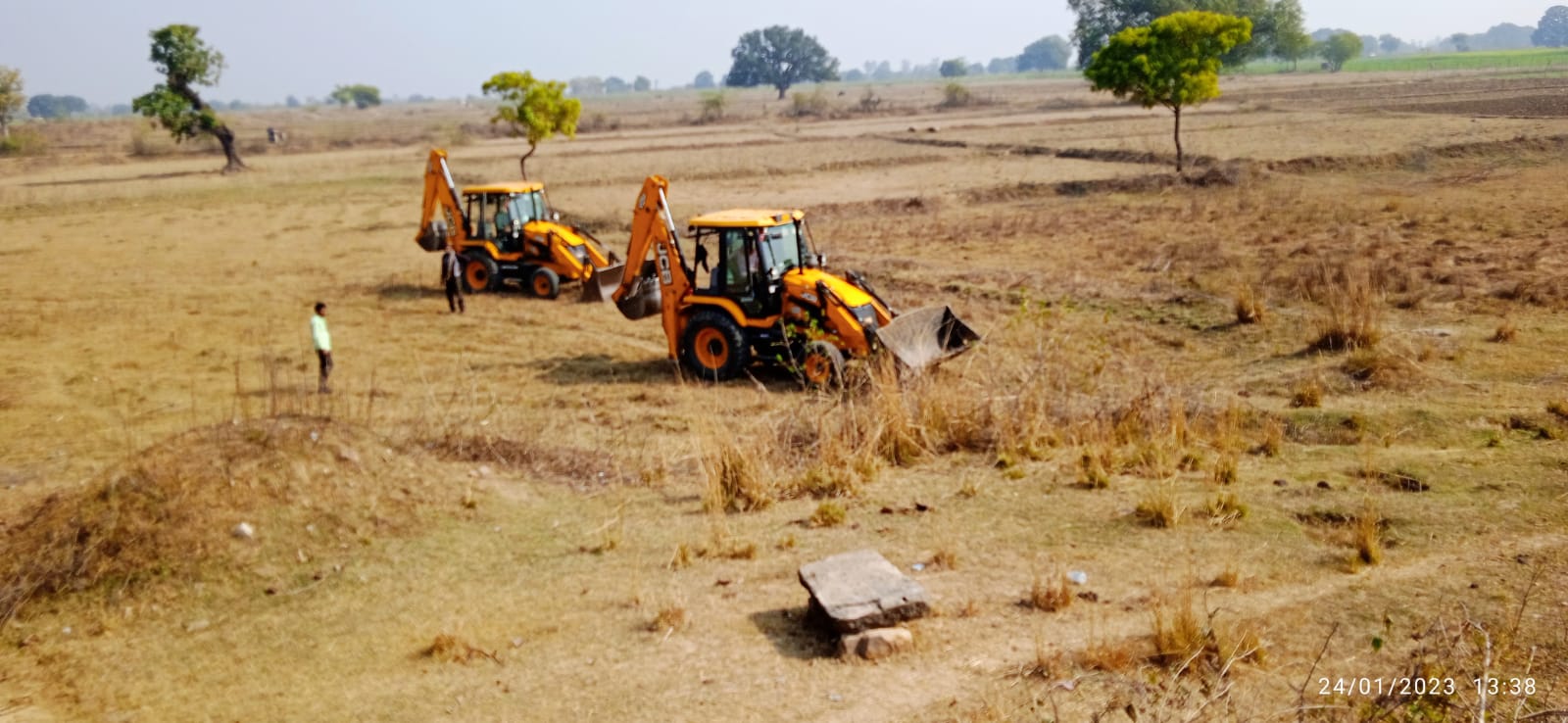 चित्रकूट के कलचिहा टैंक में हुआ भीटा मरम्मती करण और सफाई कार्य