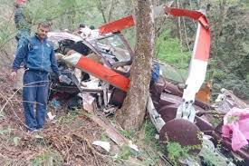 Helicopter crashes in Gangaani of Uttarkashi