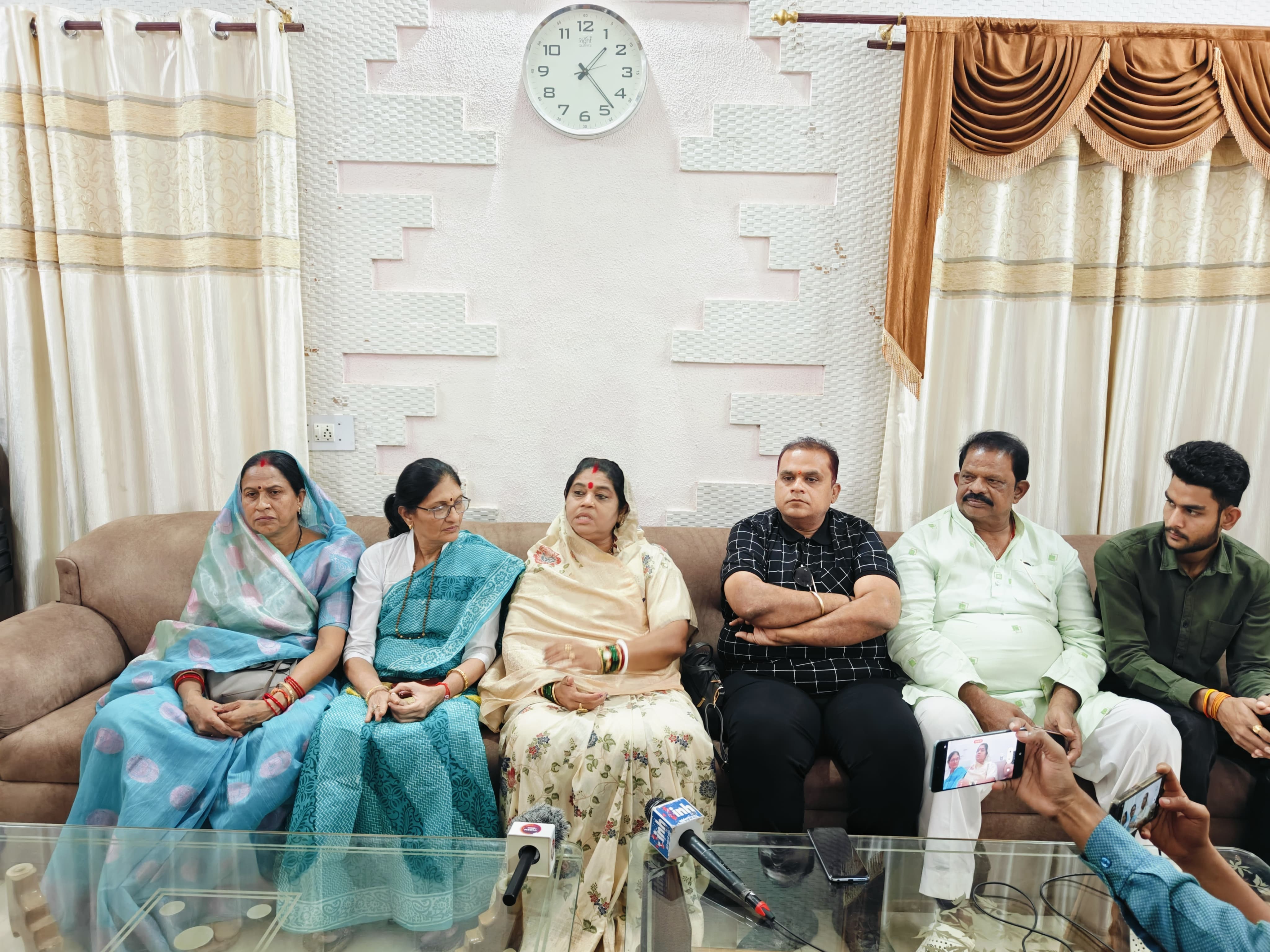 भूपेंद्र सोहागपुरे की तत्काल गिरफ्तारी होवें व किसानों की मांग को पूरा करे सरकार- अनुभा