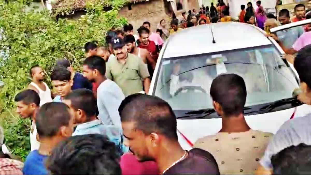 बिहार में CBI की टीम को दौड़ाकर पीटा