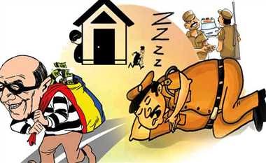 ग्रीन सिटी में 15 लाख की चोरी, चोरो ने चटकाया ताला