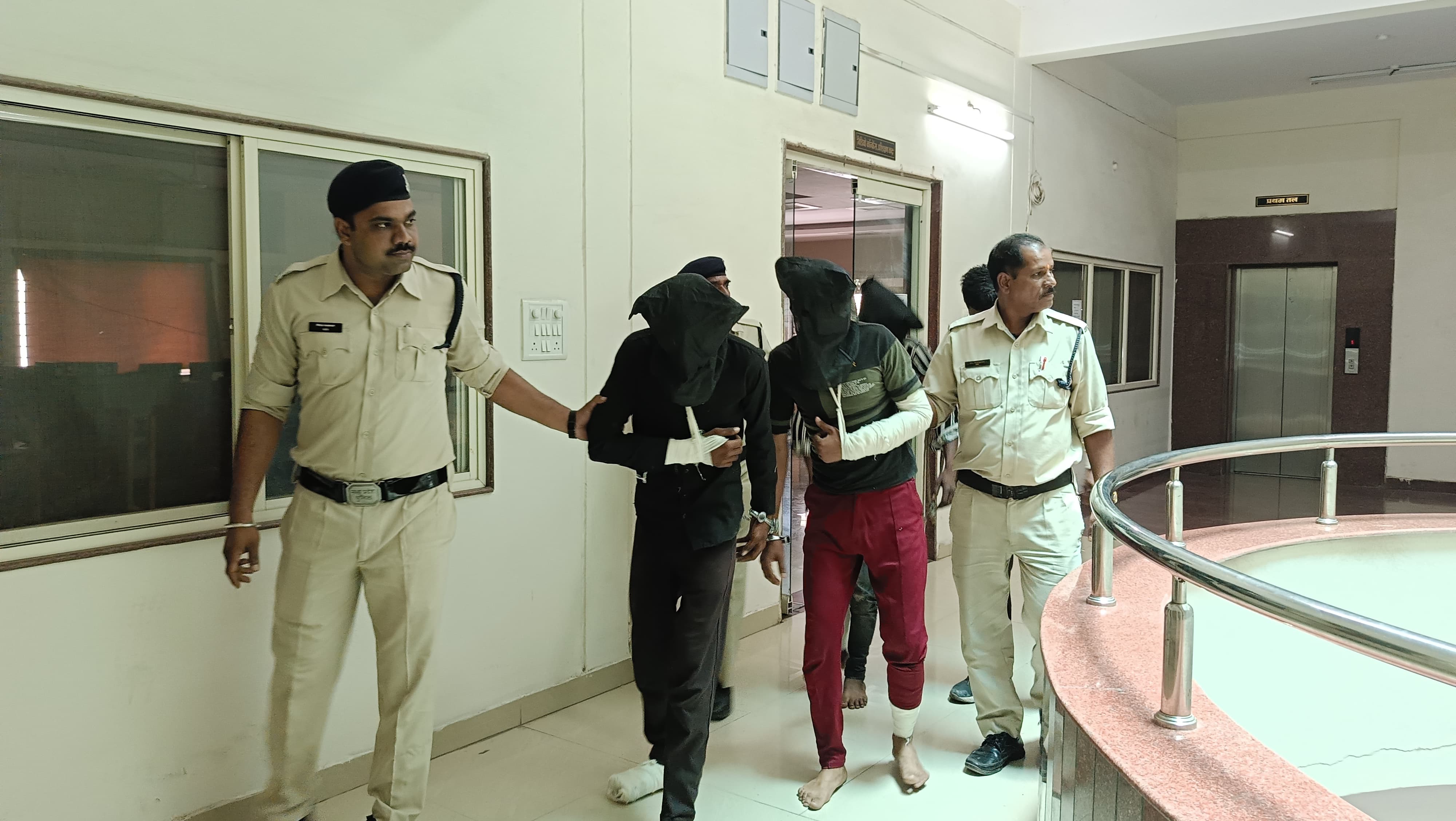 अनाज व्यापारी के साथ हुई लूट का बड़नगर पुलिस ने किया खुलासा