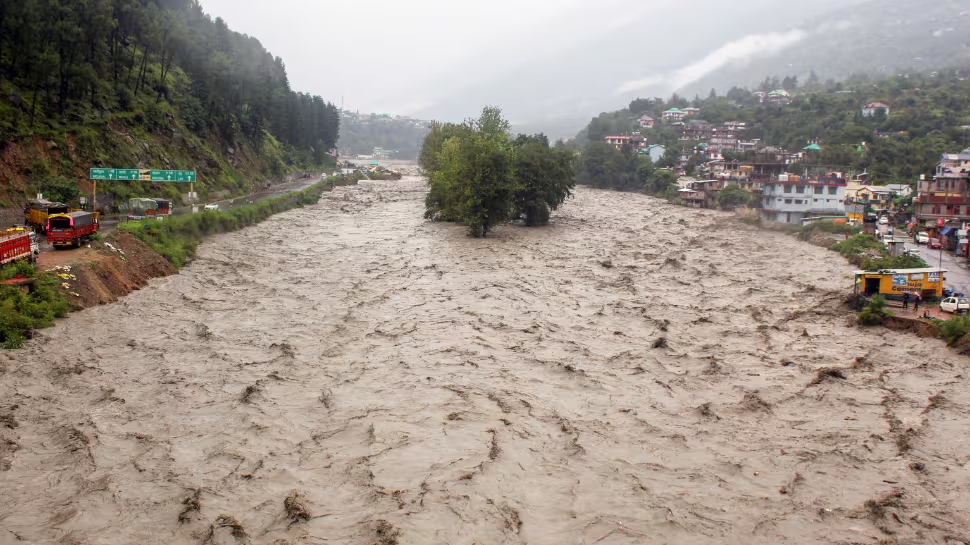 मानसून से मरने वालों की संख्या इस राज्य में हुई 312