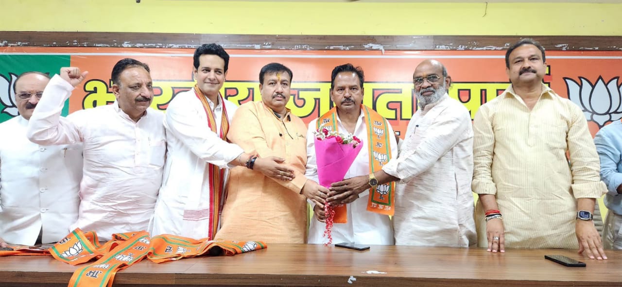 सहारनपुर में बसपा को लगा तगड़ा झटका