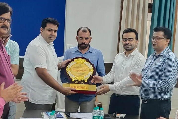 सहारनपुर में  मण्डलायुक्त डॉ हृषिकेश भास्कर यशोद की अध्यक्षता में हुई गेहूॅ खरीद प्रगति की समीक्षा