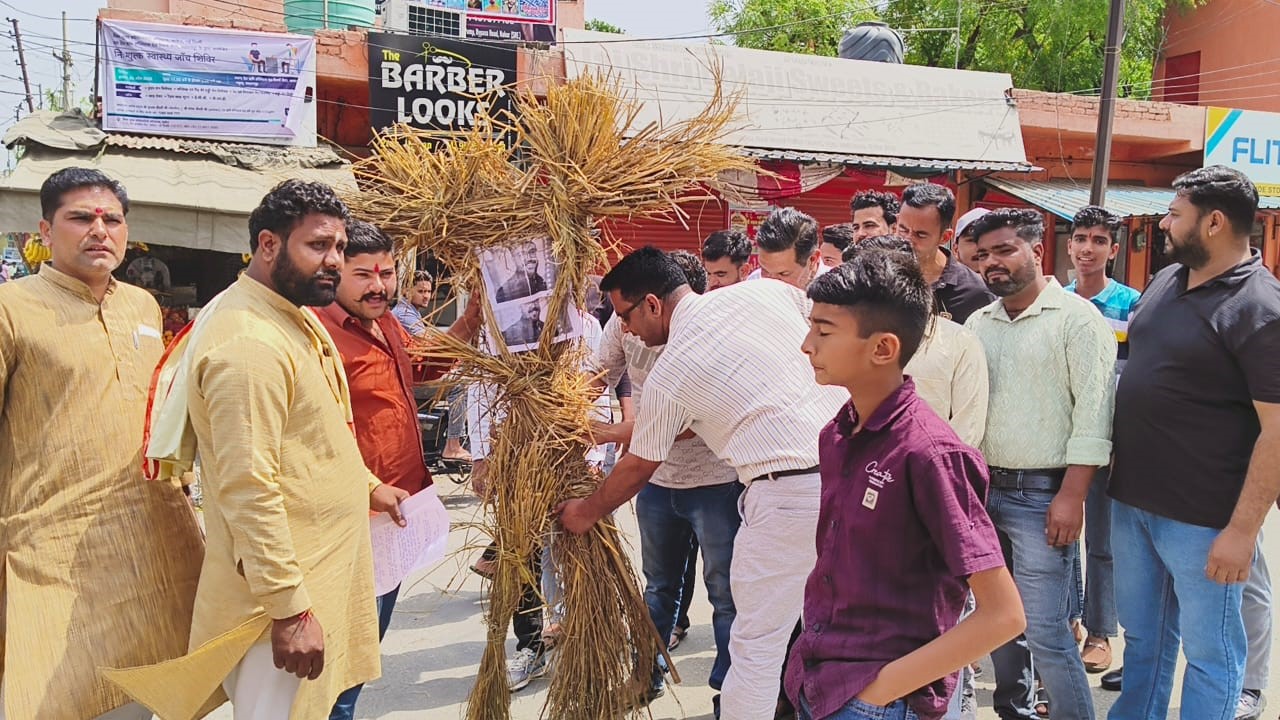 There is a lot of anger in the Brahmin community due to the indecent comment made by film director Anurag Kashyap on the Brahmin community