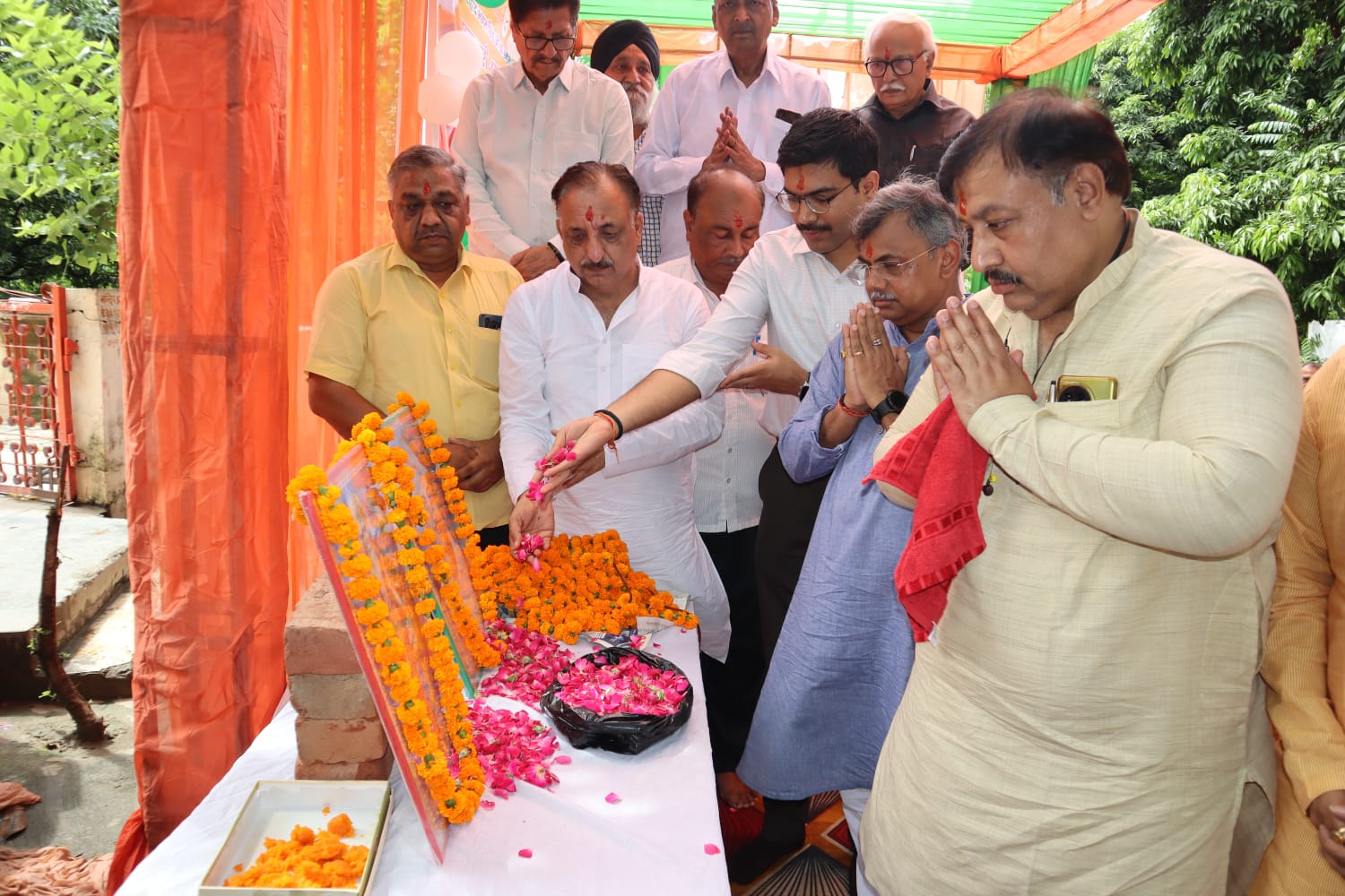 शहीद भगत सिंह जी के स्मृति स्थल फूलवारी आश्रम के सौंदर्यीकरण कार्य के लिए हुआ भूमि पूजन