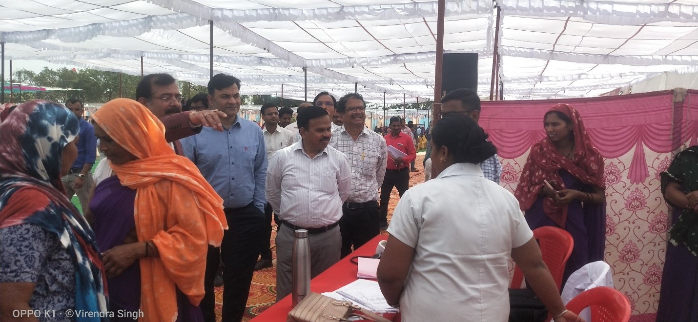 झाबुआ में आयोजित हुआ ऐतिहासिक स्वास्थ्य शिविर, 5633 से अधिक लोगों की हुई स्वास्थ्य जांच