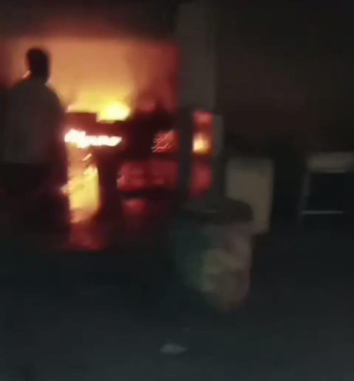 भोजनालय में लगी भीषण आग, फायर ब्रिगेड ने पाया काबू