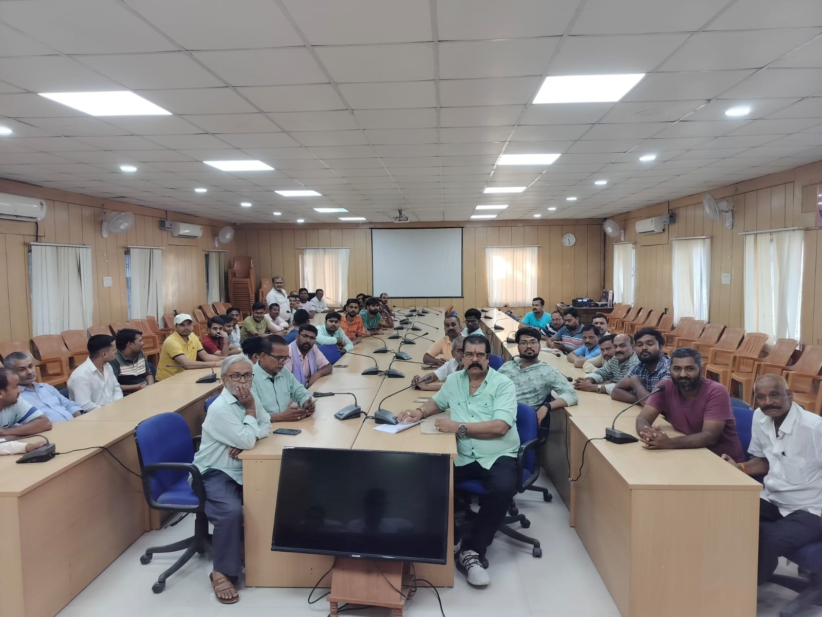 DM - SP held a meeting with businessmen