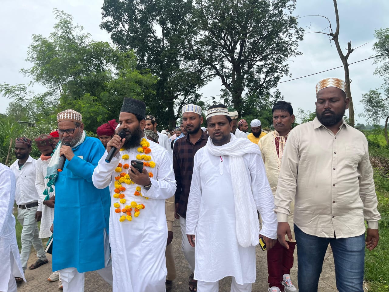 अदबो अहतराम के साथ निकला मोहम्मदी जुलूस