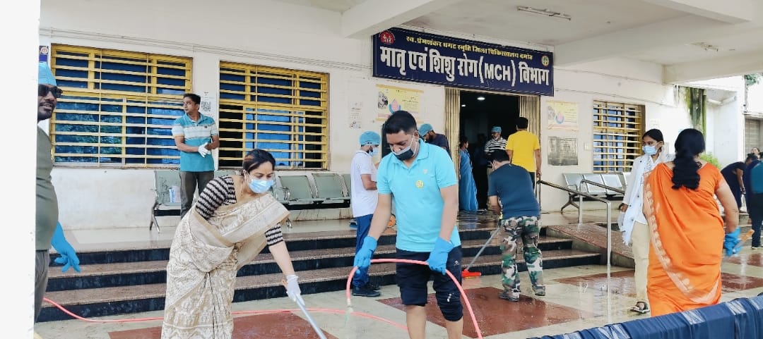 स्वच्छ दमोह, सुंदर दमोह बनाना है, इसे हमें अपने संस्कारों में लाना चाहिये : जिला पंचायत अध्यक्ष रंजीता गौरव पटैल