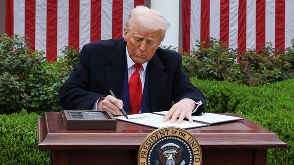 अमेरिका ने भारत पर लगाया 27% अतिरिक्त आयात शुल्क