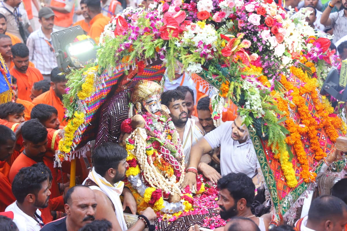 प्रजा का हाल जानने निकले बाबा महाकाल