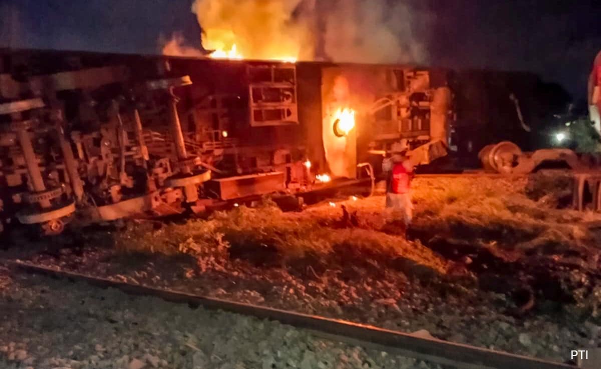 तमिलनाडु में ट्रेन हादसा, बागमती एक्सप्रेस मालगाड़ी से टकराई