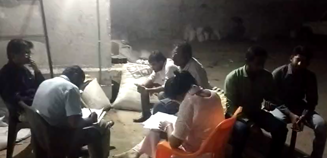 अवैध कारोबार का गढ़ है सेंधवा