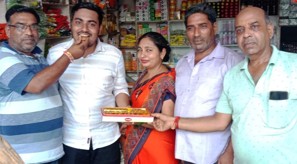 नीट-पीजी 2024 परीक्षा में नौ हजारवीं रेंक पाकर अनमोल बंसल ने किया गंगोह का नाम रोशन 