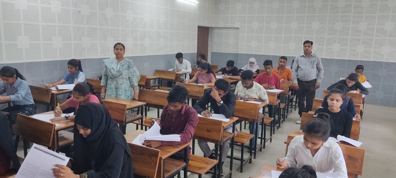 मुख्यमंत्री अभ्युदय योजनांतर्गत आयोजित हुई प्रवेश परीक्षा