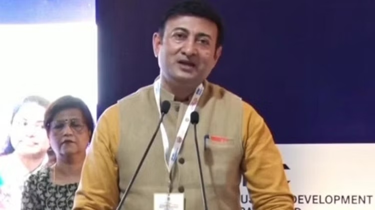 1998 से लगातार चुनाव लड़ते आ रहे और 4 बार रहे विधायक राजवर्धनसिंह दत्तीगांव का नाम भाजपा की ओर से घोषित