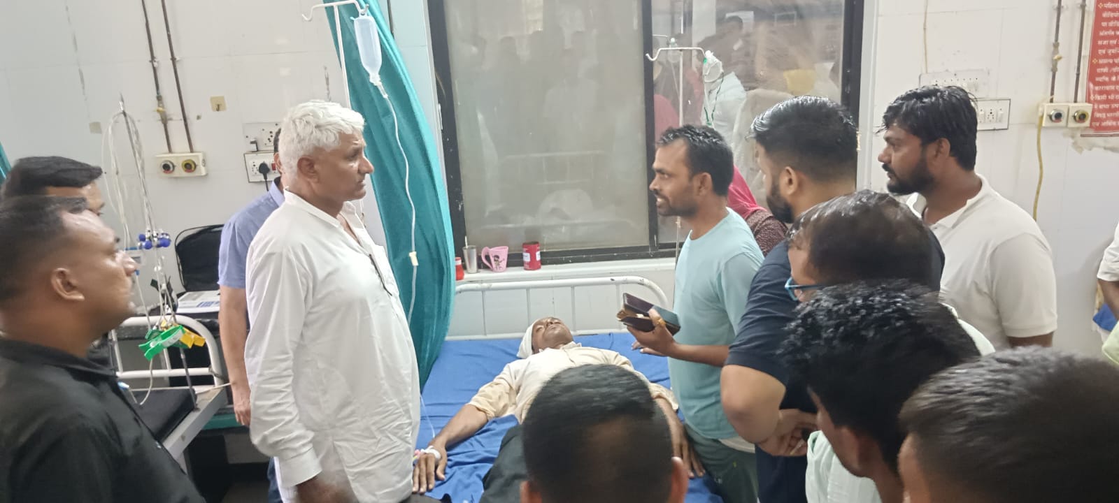 आकाशीय बिजली गिरने से एक युवक की मौत, 2 घायल