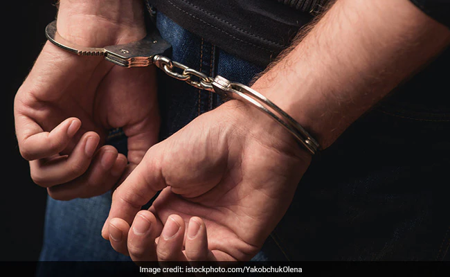 कटनी के झर्रा टिकरिया में एक युवक ने आपसी रंजिश के चलते किया चाकू से हमला