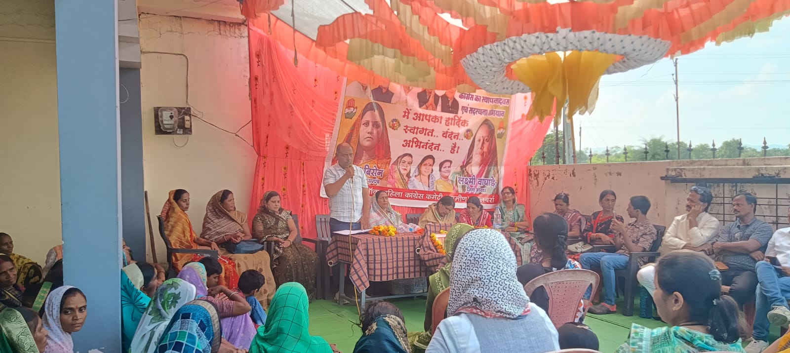 आप 15 सौ के भरोसे में अपने बच्चों का भविष्य खराब कर रहे हैं --सम्राट