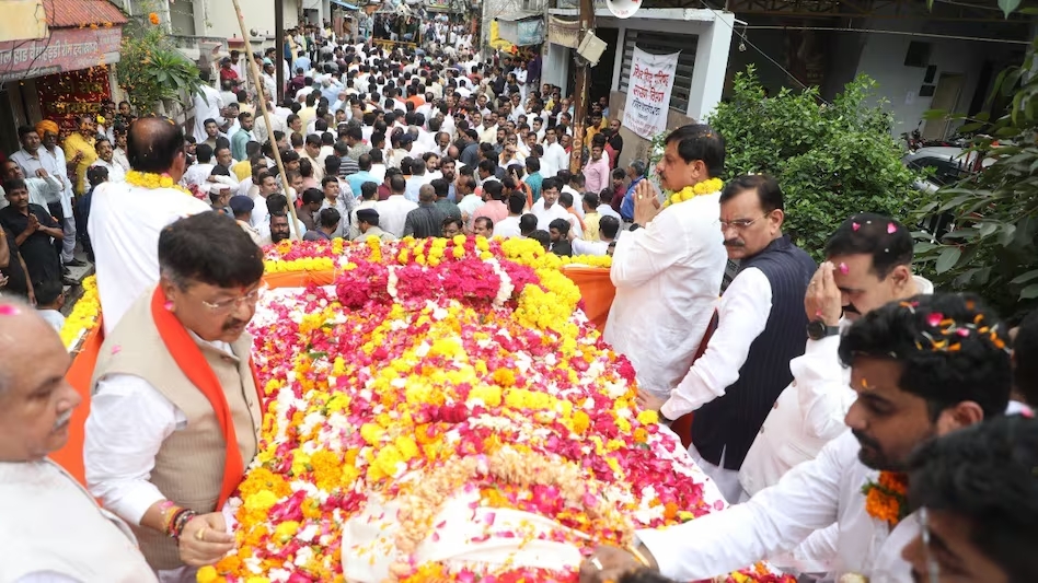 CM मोहन यादव के पिता की अंतिम यात्रा